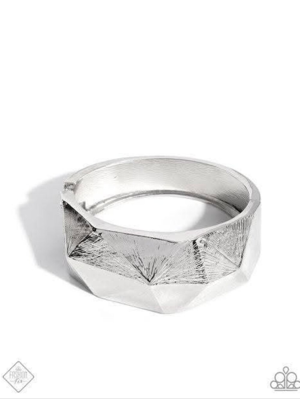 Elegant Bangle - Picture 1 of 1